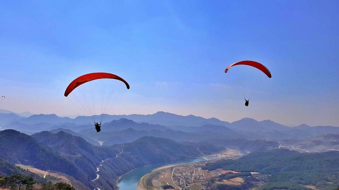 awesome paragliding danyang 단양청춘패러글라이딩